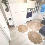 Hidden Gem In 10min Everywhere Lägenhet *